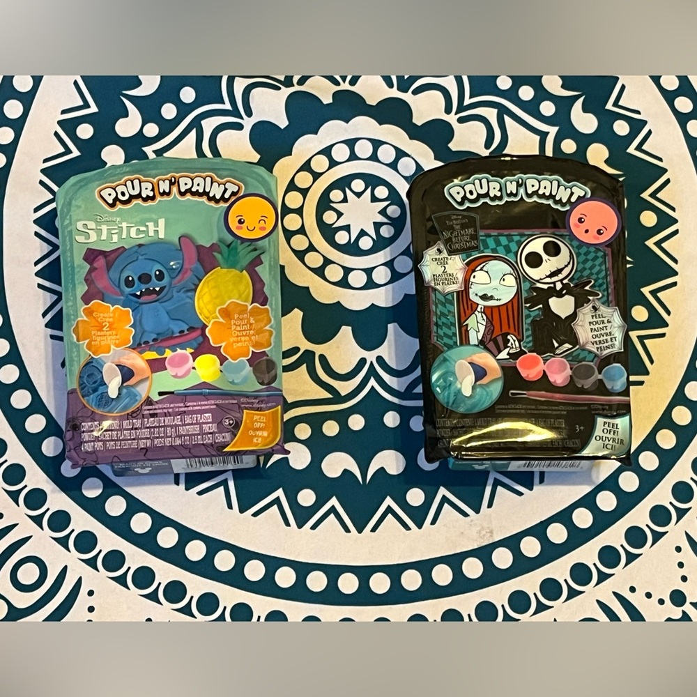 NWT Bundle of 2 Pour N' Paint art Kits Stitch/Nightmare B4 Christmas